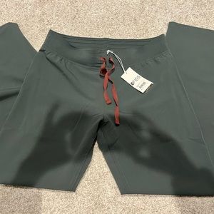 FIGS Small Livingston basic pant NWT